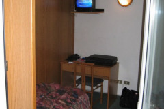 zimmer_9081352521_o