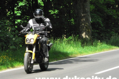 p1050894_9083552224_o