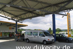 728_100-0020_img_8975620826_o_550x413