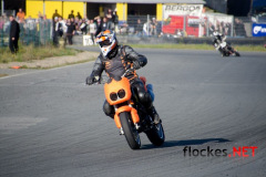 flockes__6409_9081624121_o