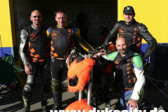 p1090757_9083843430_o